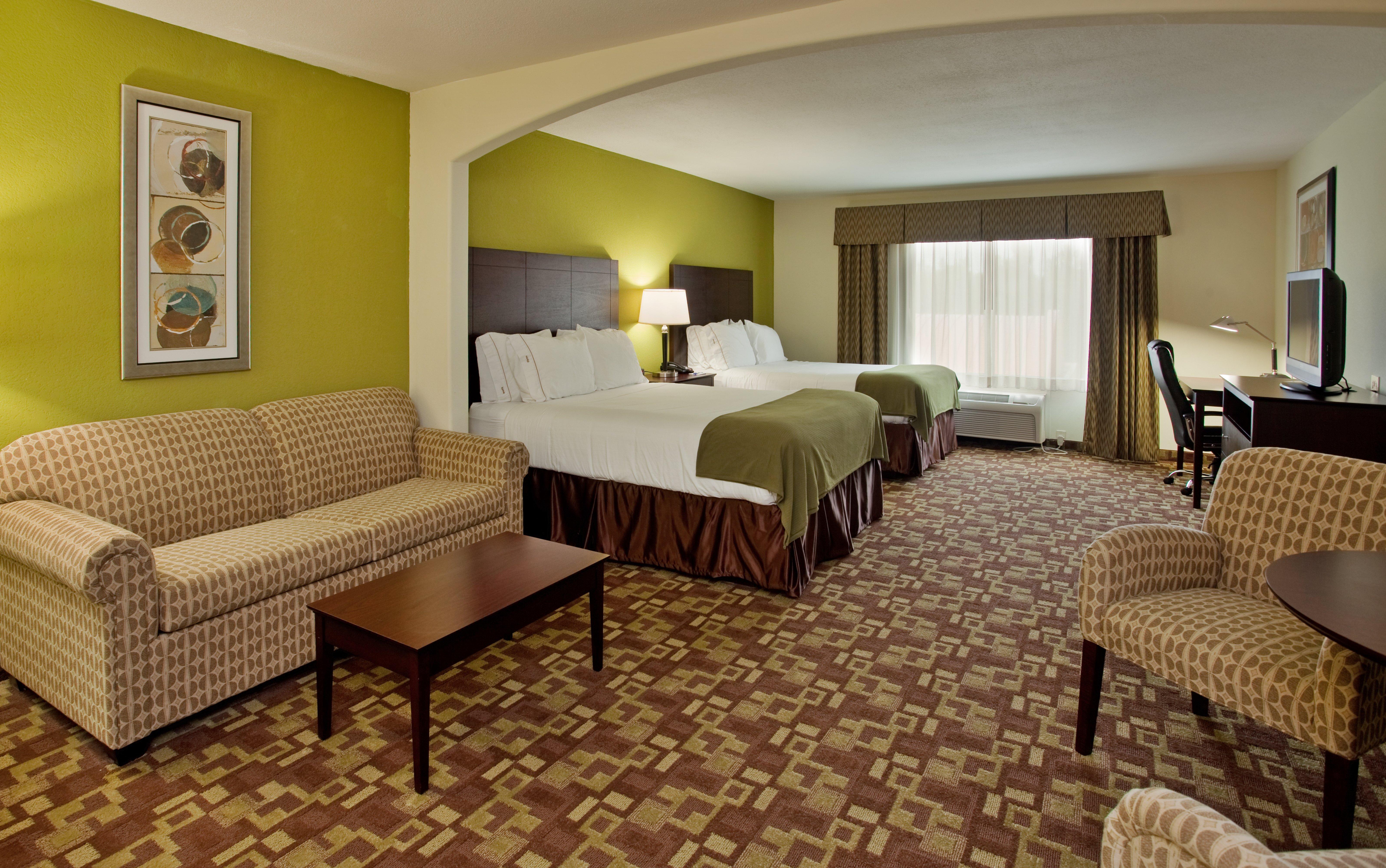 Holiday Inn Express Hotel & Suites Kansas City Sports Complex By Ihg Room photo